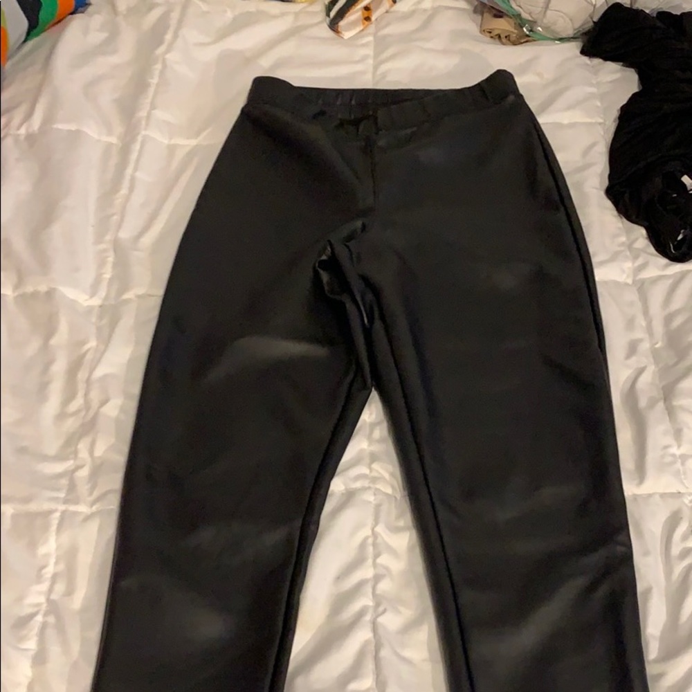 Black faux leather legging